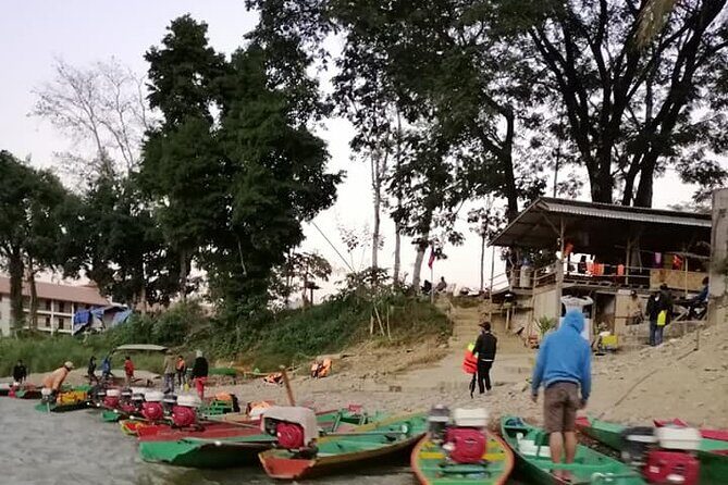 1-Day Tour to Vang Vieng with Private Guide - Nangfar-area caves and optional zip line: practical advice for your feet and timing