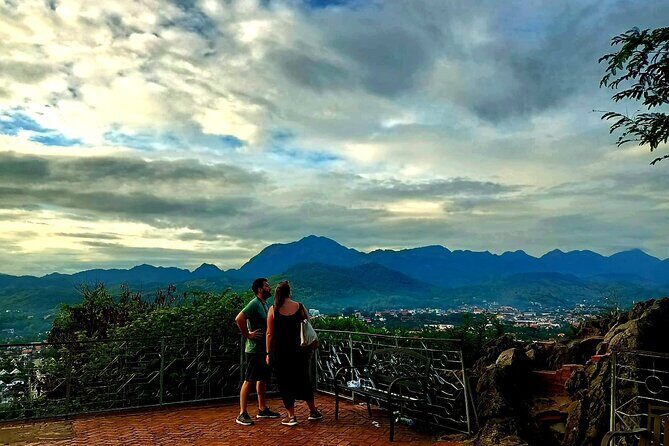 Luang Prabang Foodie Walking Tour and Monk Blessing - Starting at Joma Bakery Café: easy meeting point, smart start