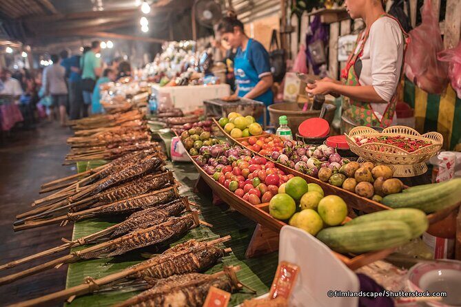 Luang Prabang Street Food Culture, Paper Handicraft Village Tour - Morning market: where the ingredients have stories