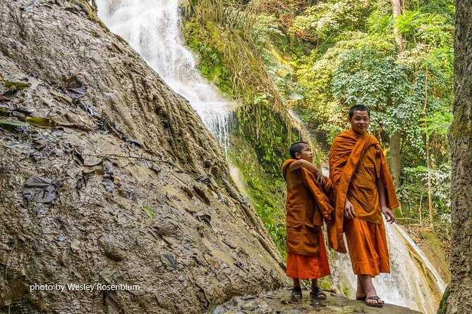 Private Tour Full-day Morning Market, Villages and Scenic Kuang Si Waterfall - Phosi Market: what to look for in the stalls