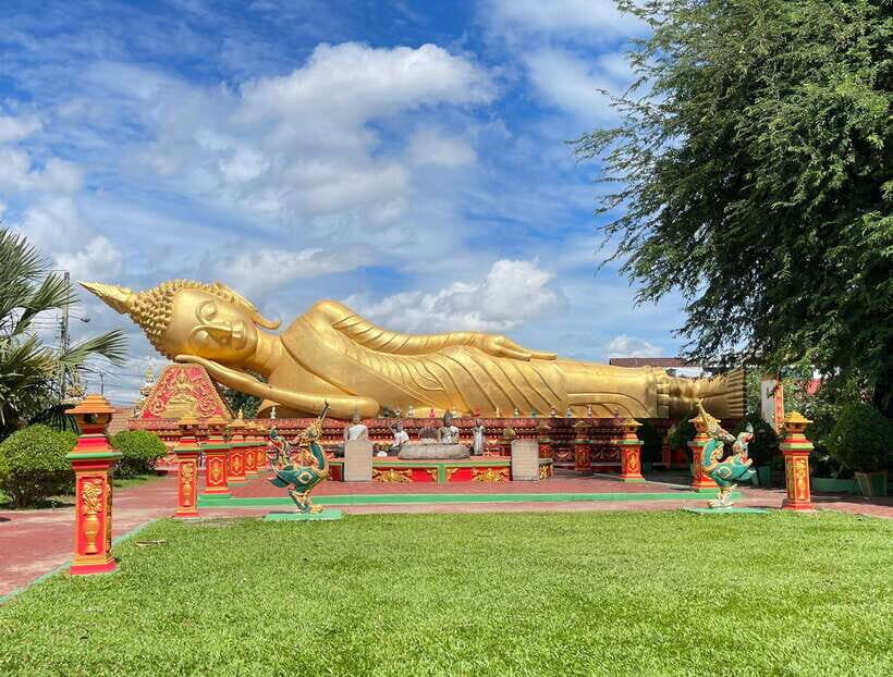 Vientiane: Half-Day City Tour with Patuxai and Buddha Park - The mystery stop: That Dam Stupa and the value of local legend
