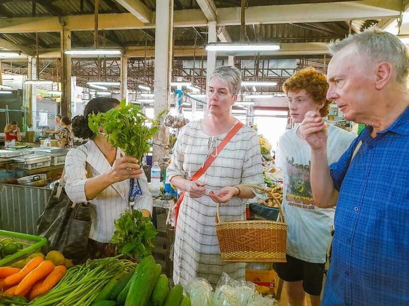 Vientiane Private Lao Cooking Class with Market Tour - Chef-Led Cooking: Step-by-Step Techniques You Can Copy